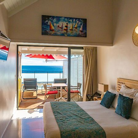 Les Galets Rouges Lodges & Spa Bouillante Exterior foto
